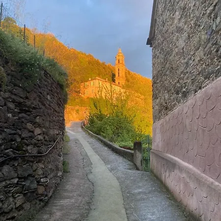 Casa A Stretta * Castello-di-Rostino